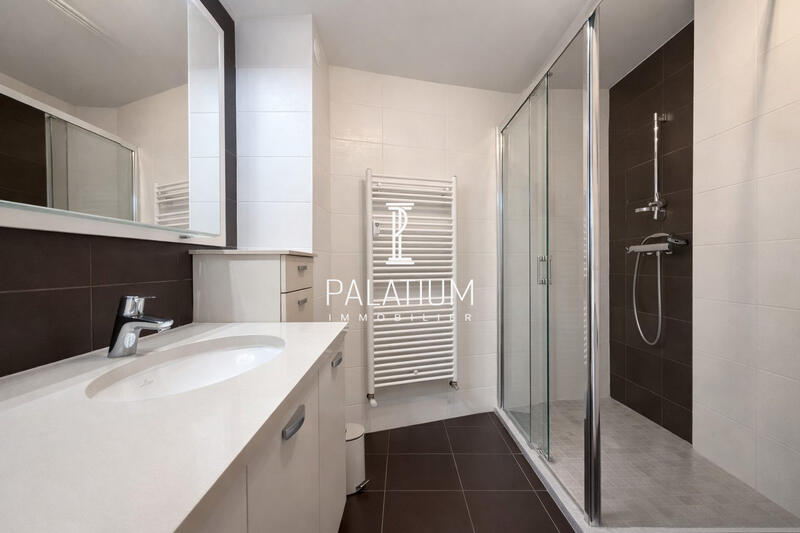 Appartement - 87 m² - 3 pièces