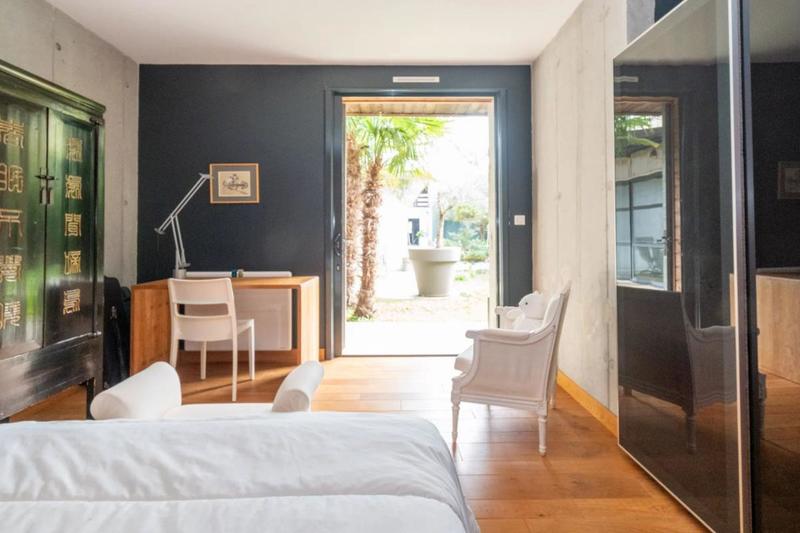 Villa - 297 m² - 8 pièces