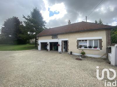 Maison - 212 m² - 8 pièces