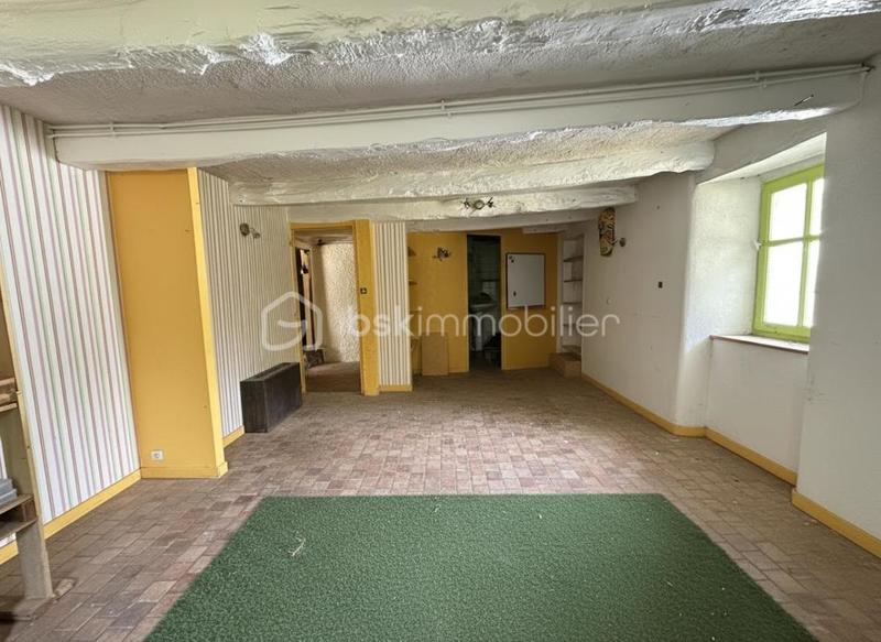 Maison - 240 m² - 10 pièces