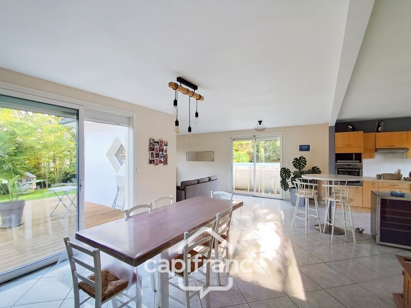 Maison - 157 m² - 7 pièces