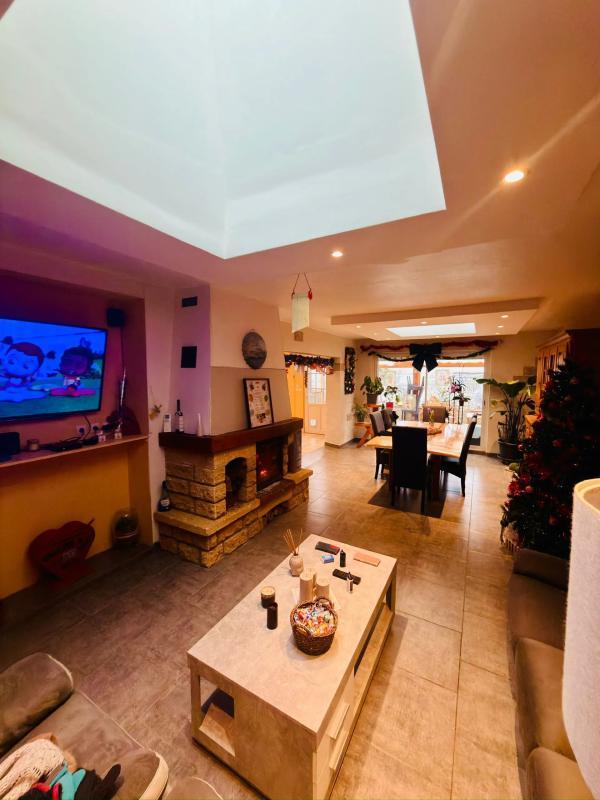 Maison - 129 m² - 6 pièces