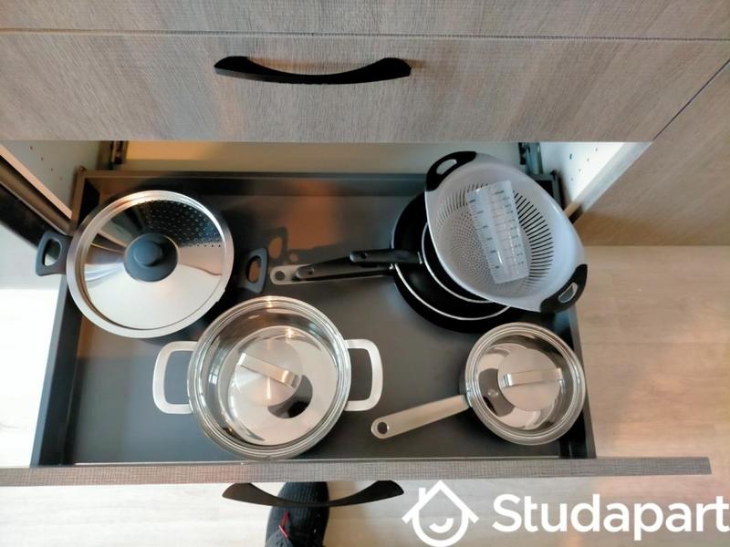 Chambre - 9 m² - 1 pièce