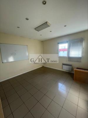 Bureau - 180 m²