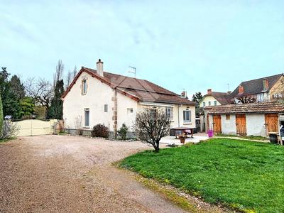 Maison - 110 m² - 4 pièces