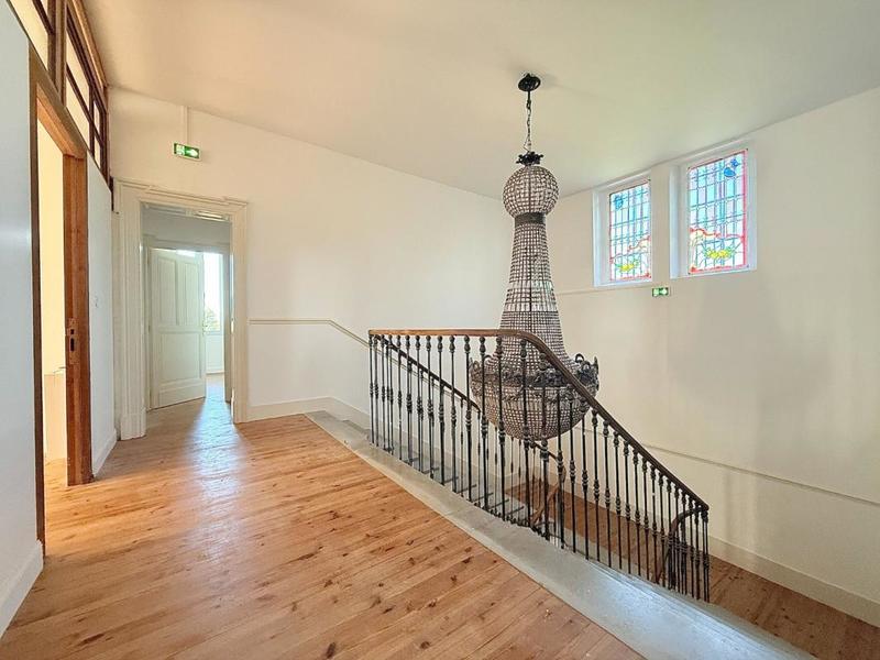 Manoir - 448 m² - 12 pièces