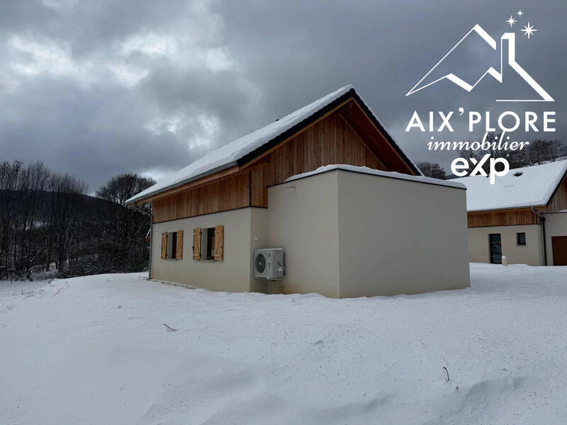 Maison - 98 m² - 4 pièces