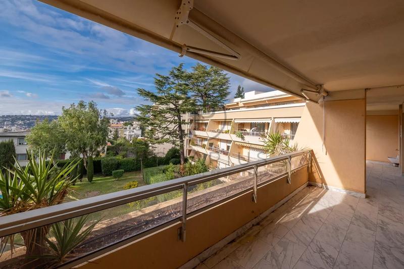 Villa sur toit - 152 m² - 4 pièces