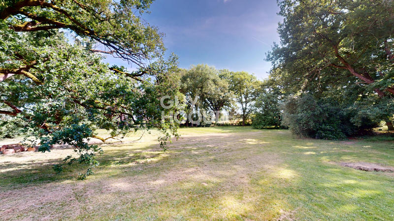 Maison - 360 m² - 9 pièces