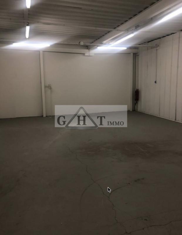 Entrepôt - 85 m²