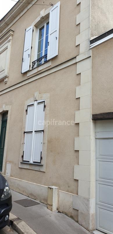 Maison - 210 m² - 8 pièces