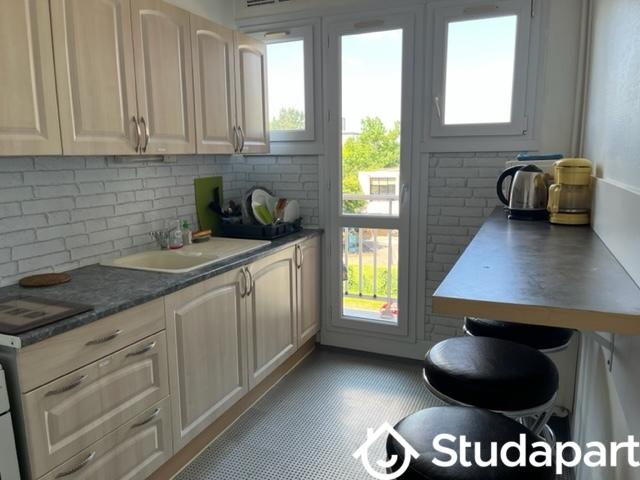 Chambre - 12 m² - 1 pièce