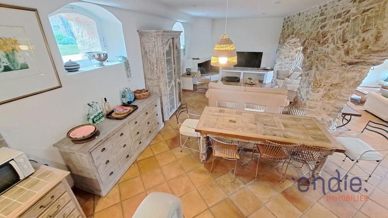 Appartement - 147 m² - 5 pièces