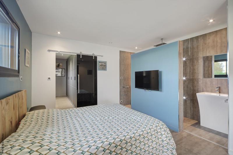 Villa - 250 m² - 7 pièces