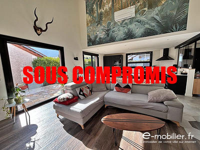 Maison - 237 m² - 7 pièces