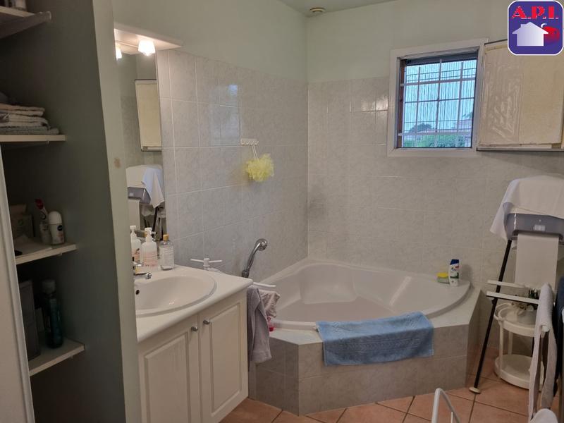 Maison - 97 m² - 4 pièces