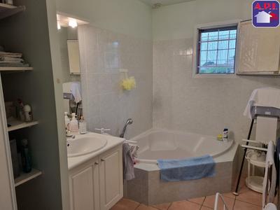 Maison - 97 m² - 4 pièces