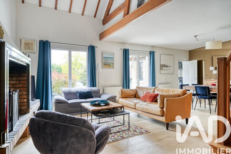 Maison - 196 m² - 8 pièces