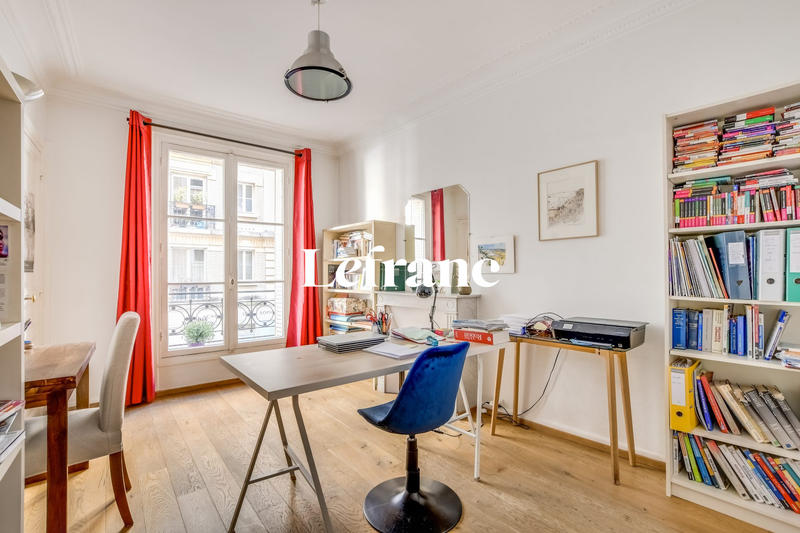 Appartement - 80 m² - 4 pièces