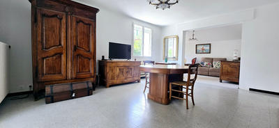 Maison - 98 m² - 5 pièces