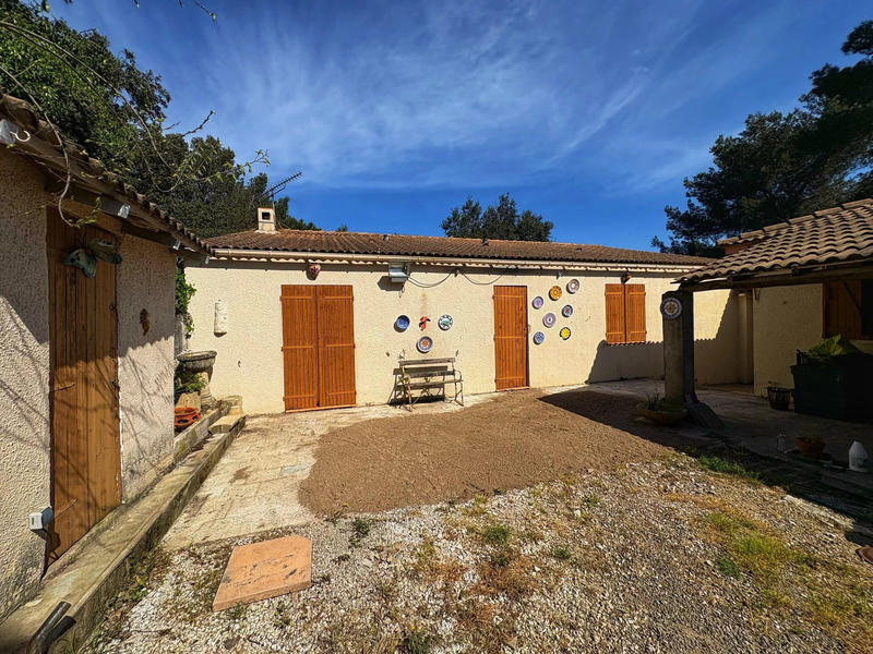 Maison - 167 m² - 8 pièces