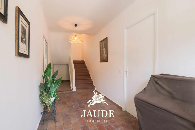 Maison - 200 m² - 8 pièces