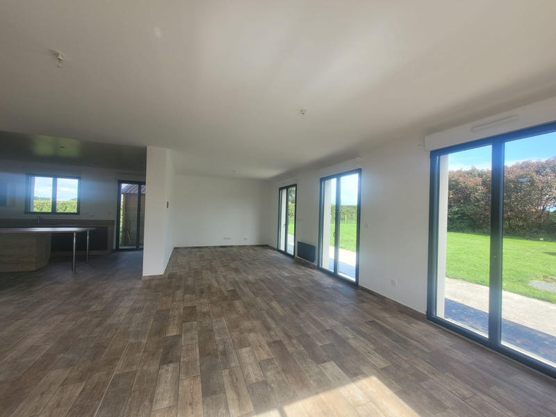 Maison - 261 m² - 6 pièces