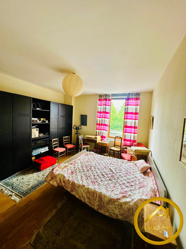 Appartement - 173 m² - 8 pièces