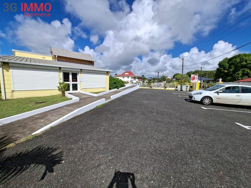 Local commercial - 85 m² - 3 pièces