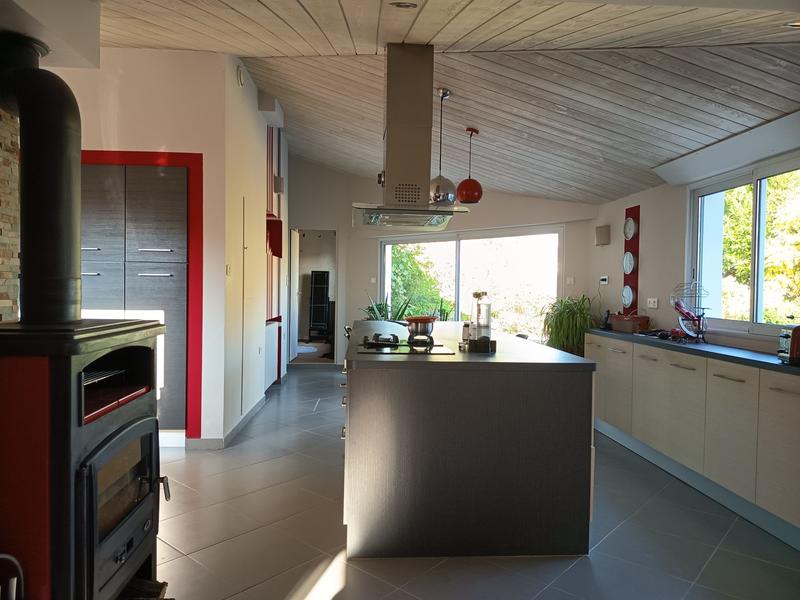 Maison - 207 m² - 6 pièces