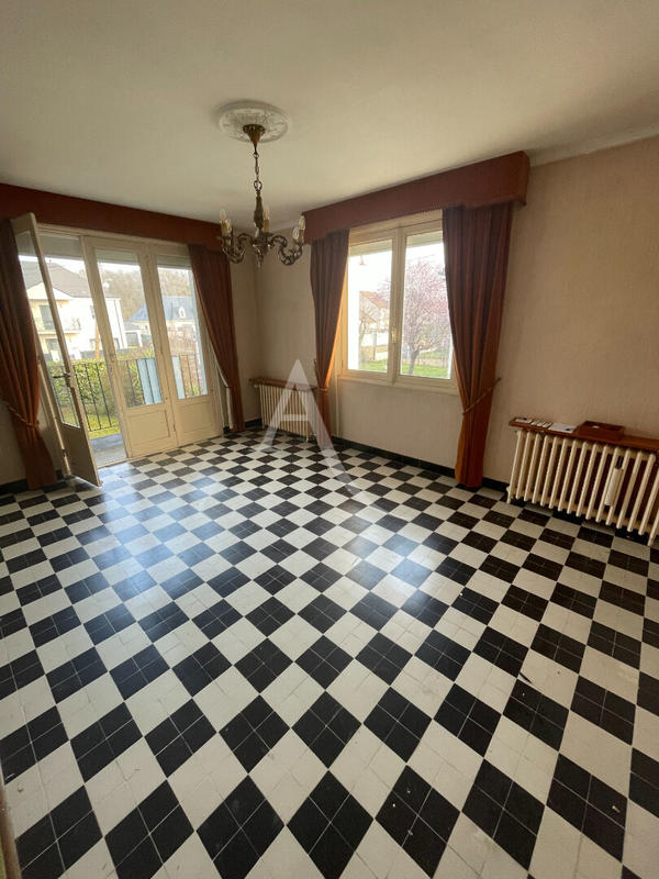 Maison - 97 m² - 5 pièces