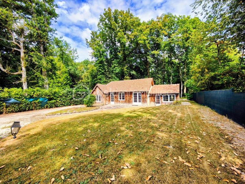 Maison - 224 m² - 14 pièces