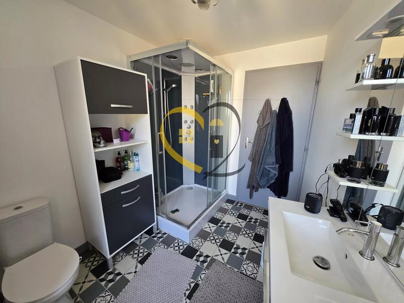 Immeuble mixte - 170 m² - 6 pièces