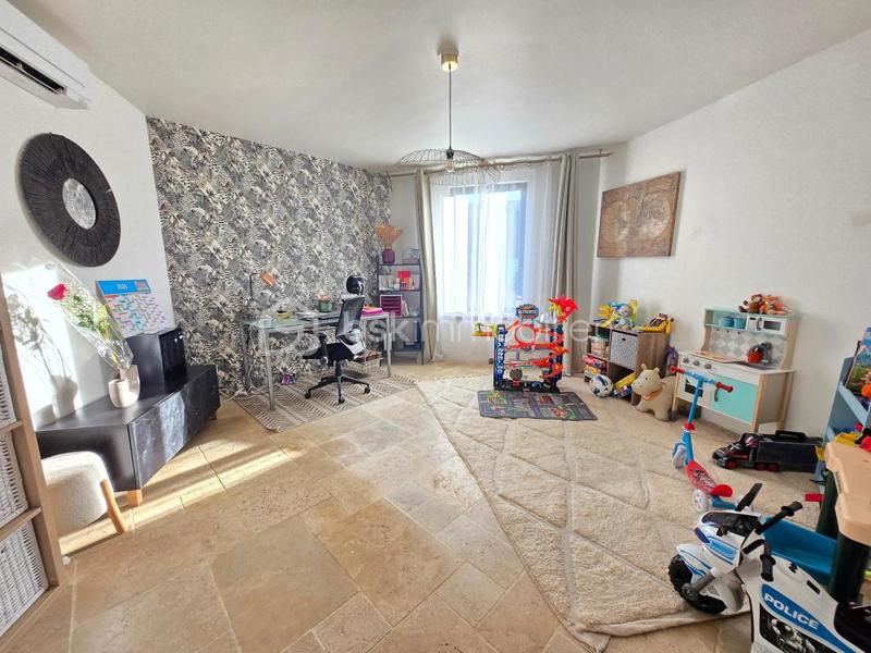 Maison en pierre - 201 m² - 5 pièces