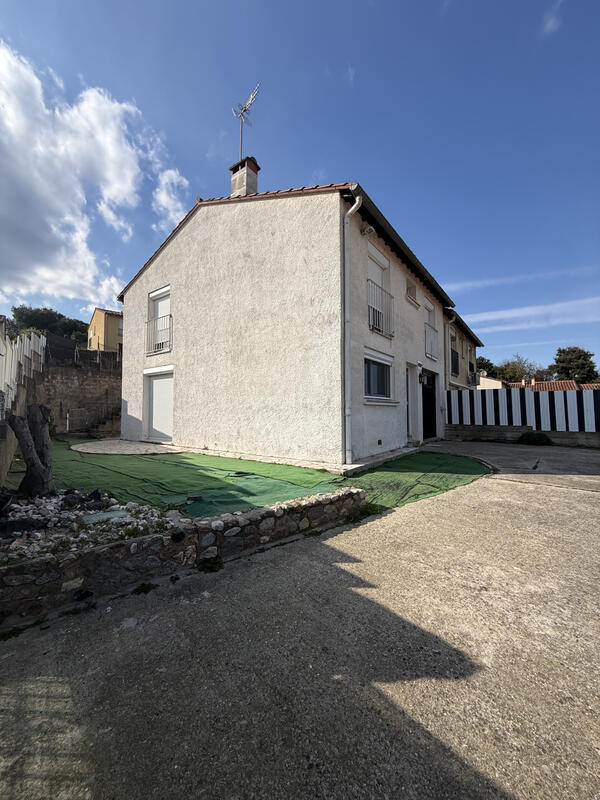 Maison - 101 m² - 6 pièces