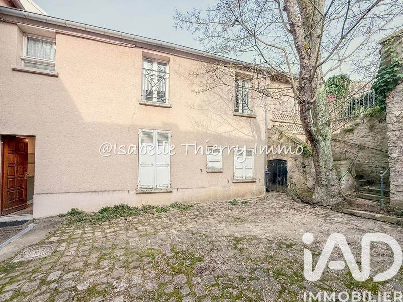 Maison de ville - 70 m² - 4 pièces