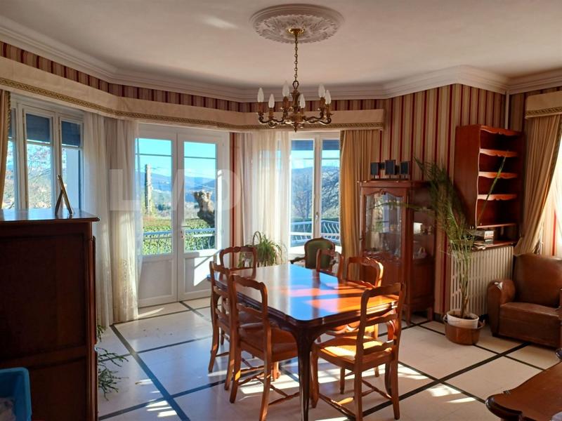 Maison - 112 m² - 6 pièces