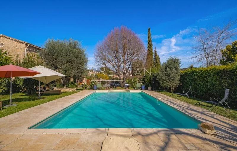 Villa - 191 m² - 6 pièces