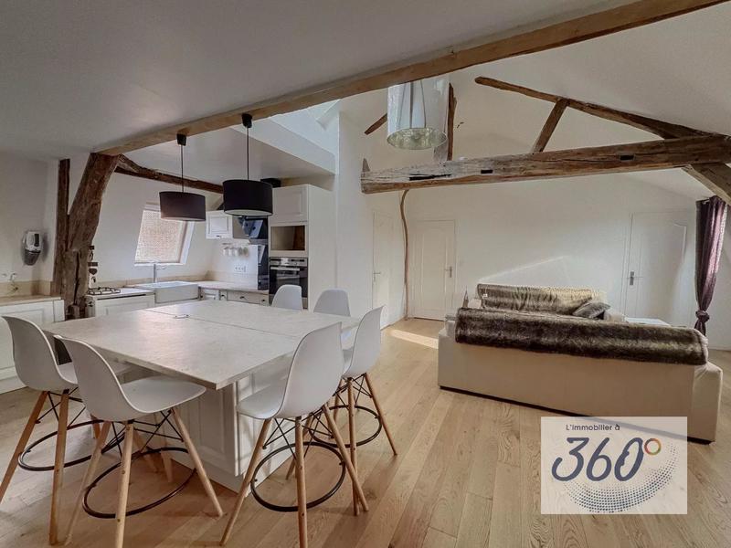 Appartement - 118 m² - 2 pièces