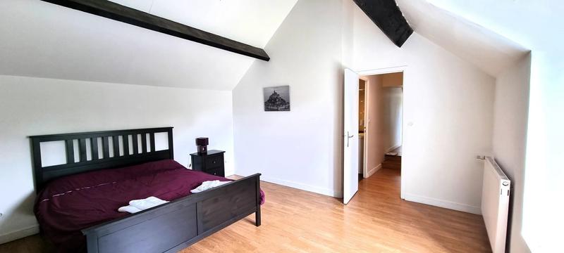 Maison - 182 m² - 9 pièces