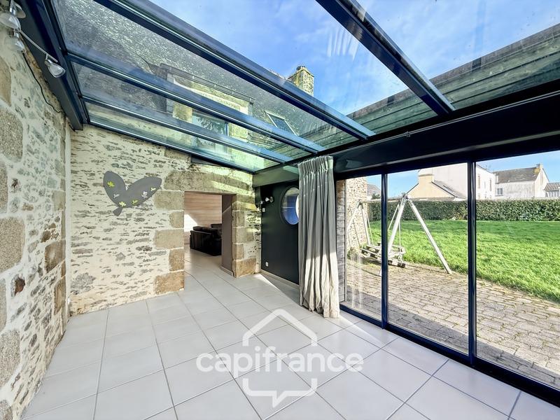 Maison - 298 m² - 10 pièces