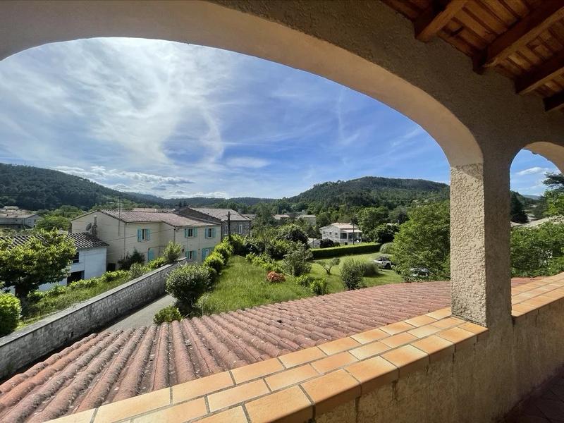 Maison - 132 m² - 7 pièces