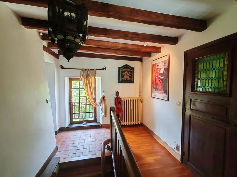 Maison - 200 m² - 6 pièces