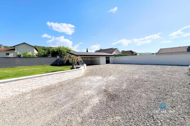 Maison traditionnelle - 147 m² - 5 pièces