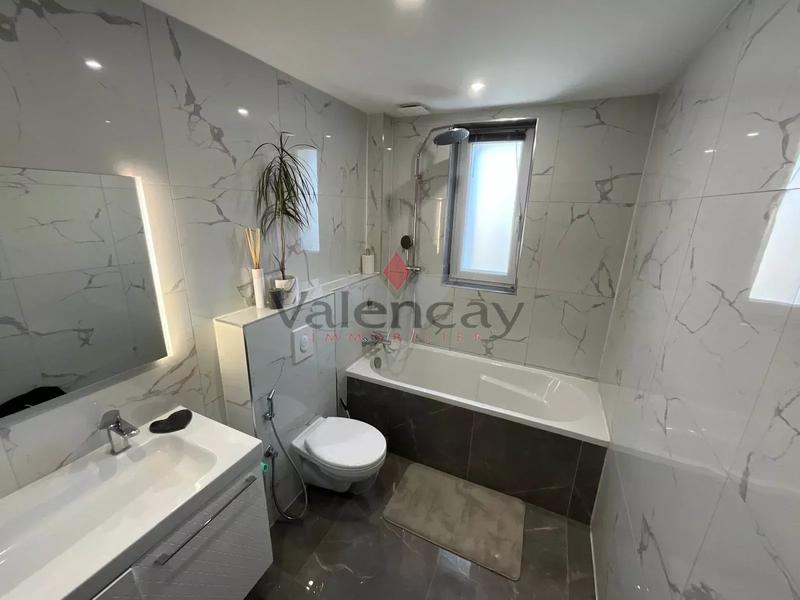 Maison - 152 m² - 6 pièces