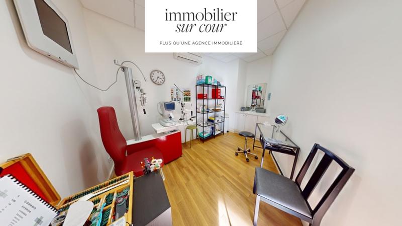 Fonds de commerce - Local commercial - 125 m²