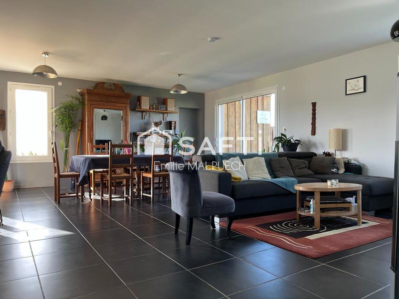 Maison - 136 m² - 5 pièces