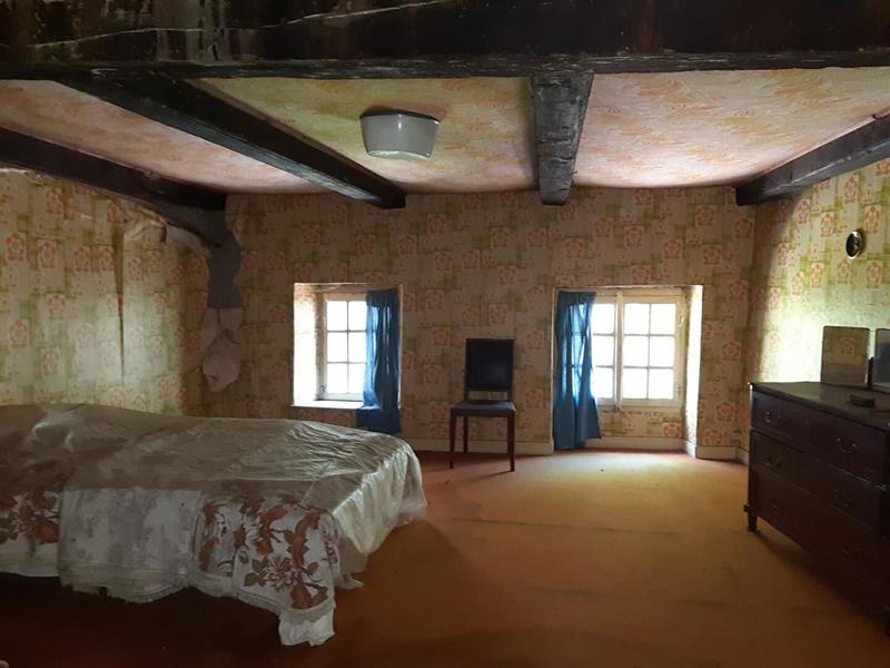 Maison - 232 m² - 8 pièces