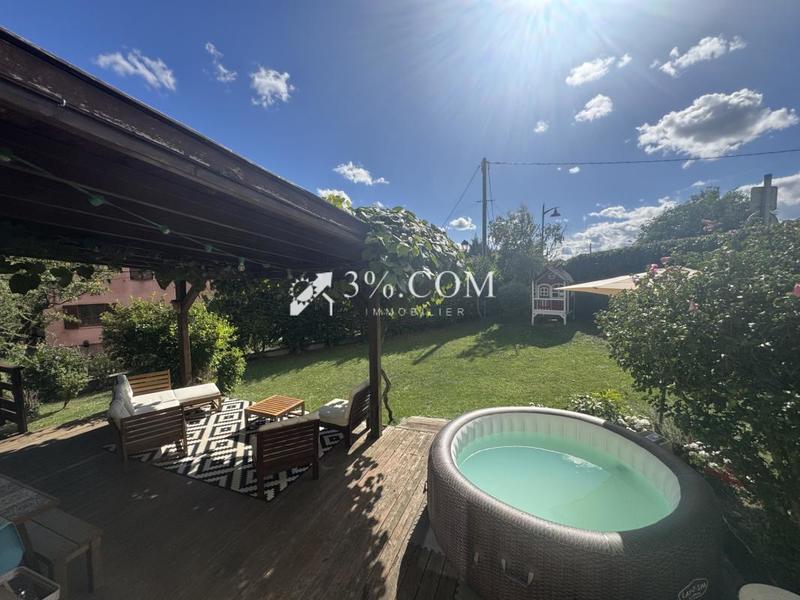 Maison - 90 m² - 4 pièces