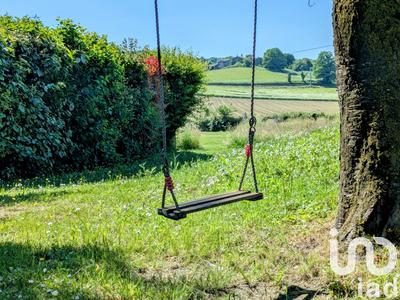 Maison - 330 m² - 10 pièces